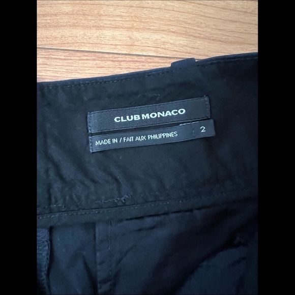 CLUB MONACO Black Shorts - Picture 2 of 2
